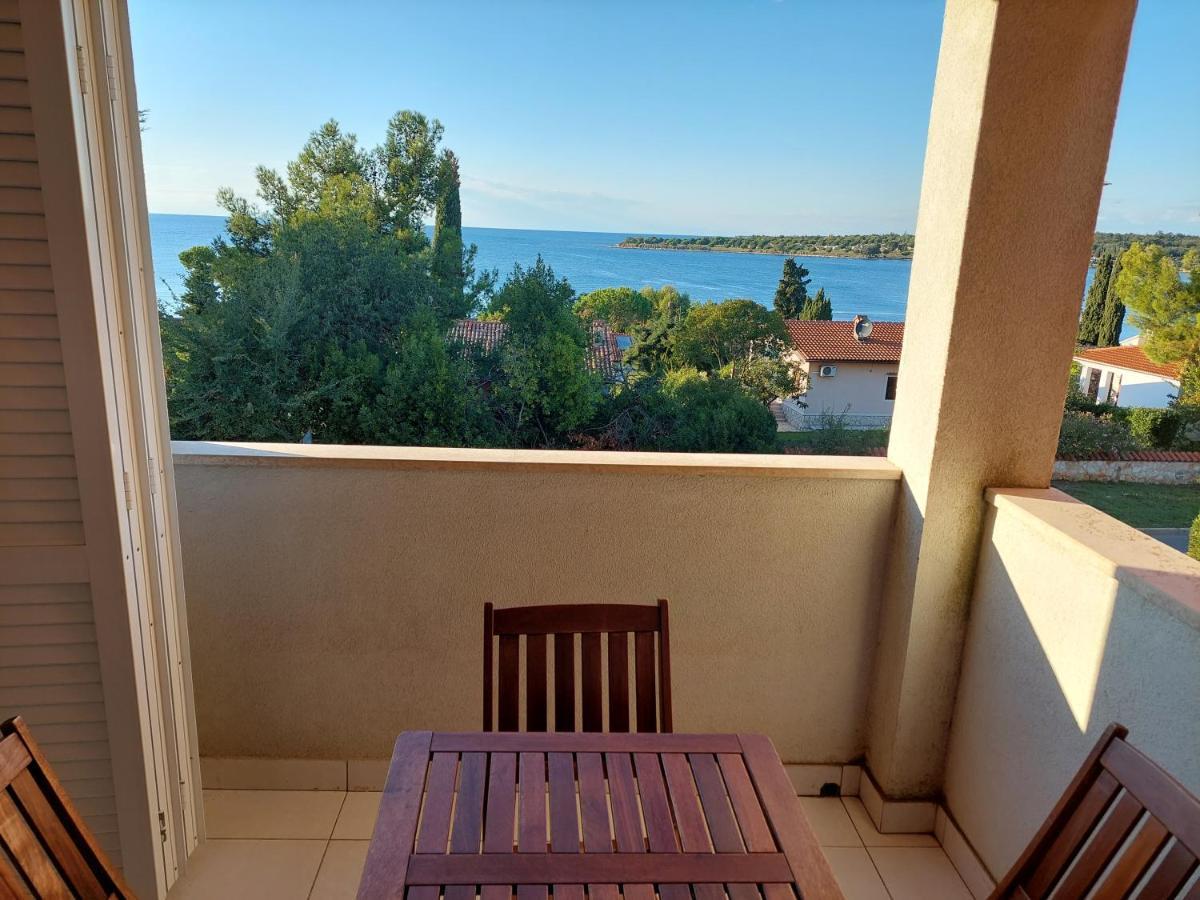 Apartments Henc Novigrad Istria Extérieur photo