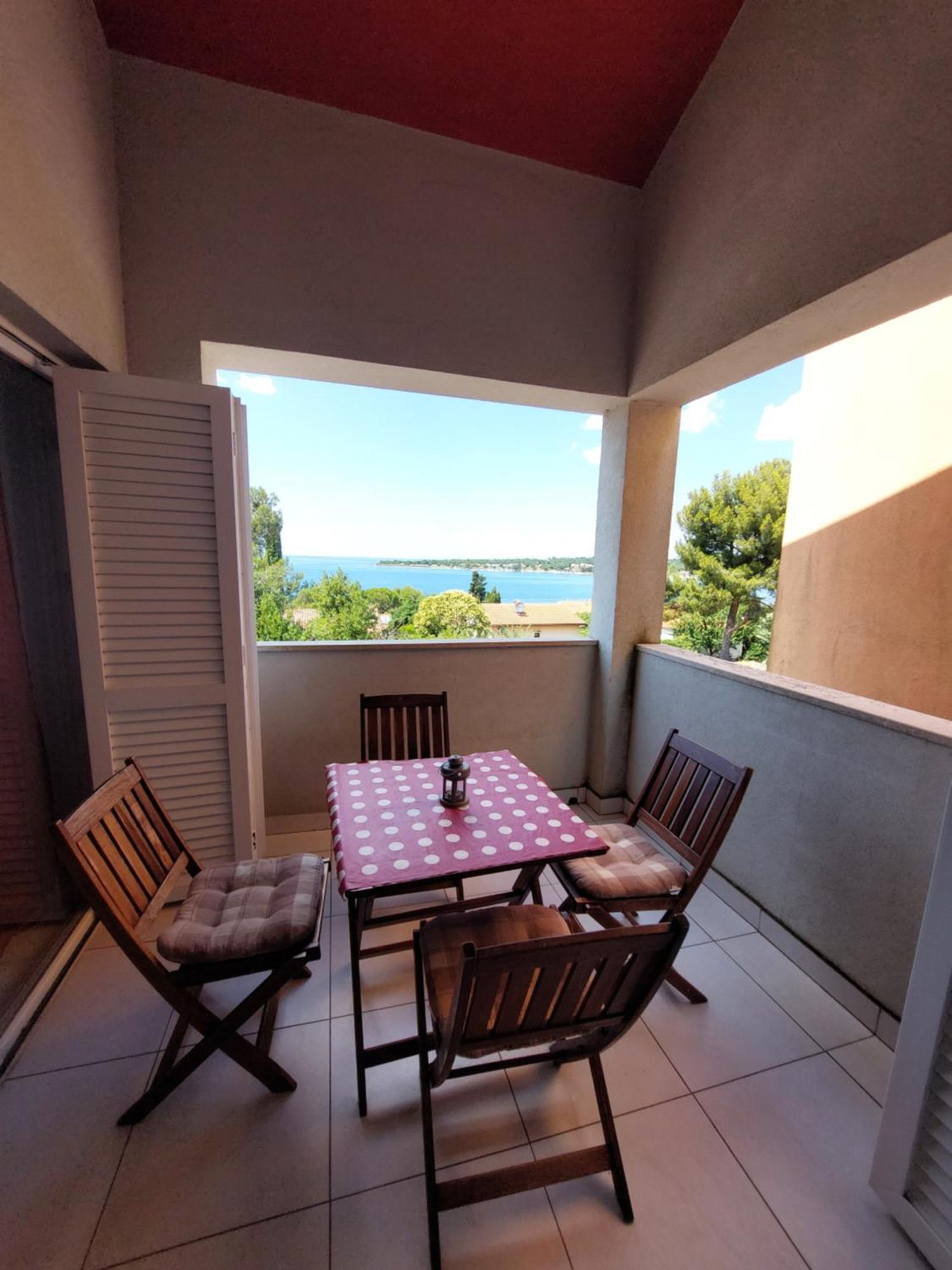 Apartments Henc Novigrad Istria Extérieur photo