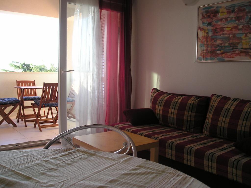 Apartments Henc Novigrad Istria Chambre photo